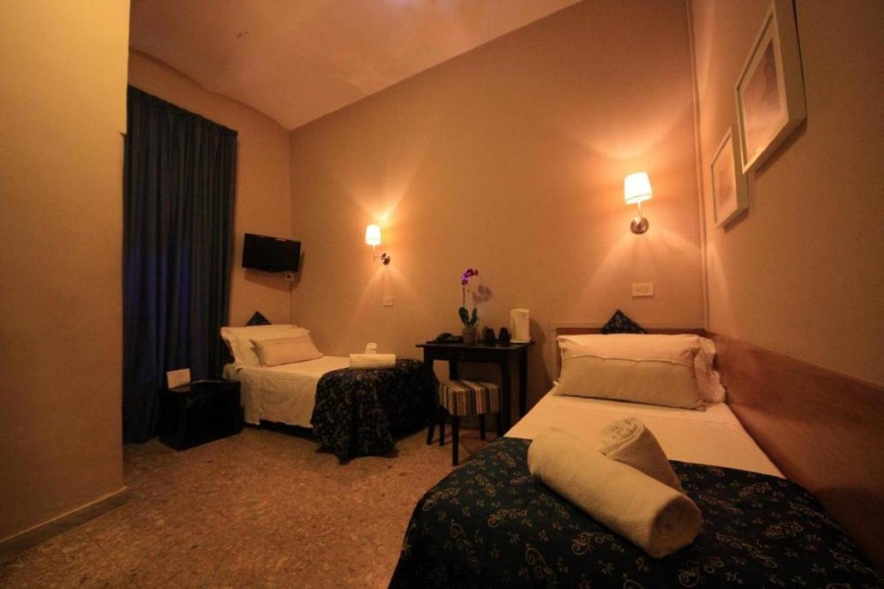 Hotel Felice Rzym Zewnętrze zdjęcie